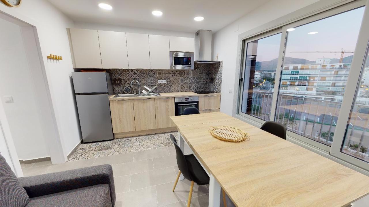 Atico Con Vista Mar. 50 M De La Playa - Casa Nova 13 Apartment Roses Ngoại thất bức ảnh